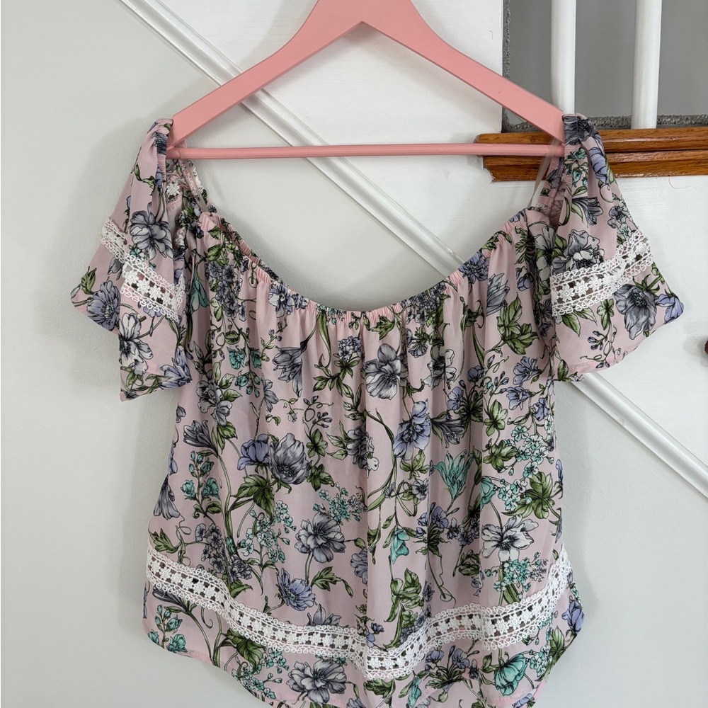 Chic Floral Off-Shoulder Blouse